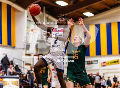 Thumbnail 3 in San Ramon Valley vs. Clayton Valley Charter (Gridley Invitational) photogallery.