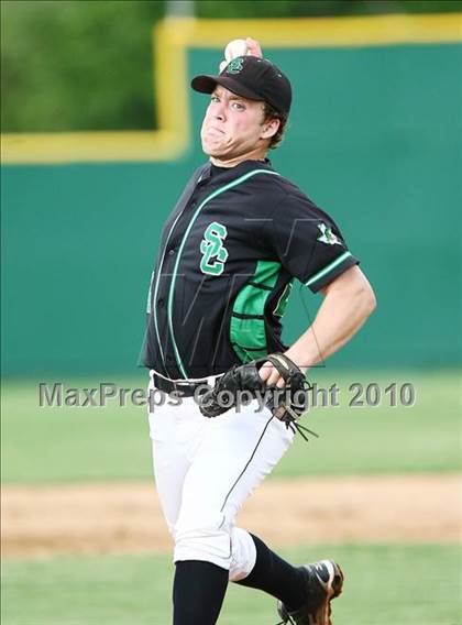 Thumbnail 1 in Marcus vs Carroll photogallery.