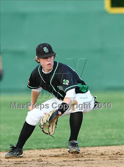 Thumbnail 2 in Marcus vs Carroll photogallery.