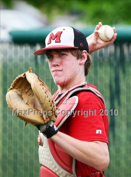 Thumbnail 2 in Marcus vs Carroll photogallery.