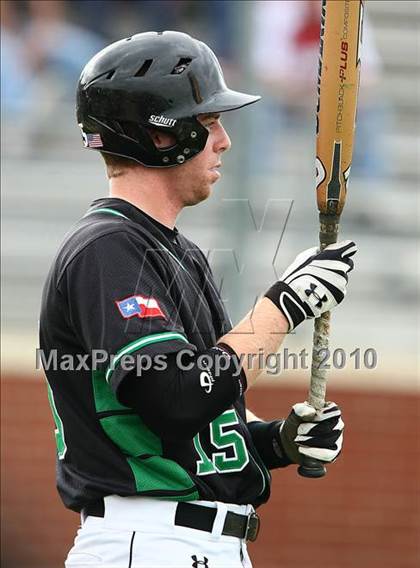 Thumbnail 2 in Marcus vs Carroll photogallery.