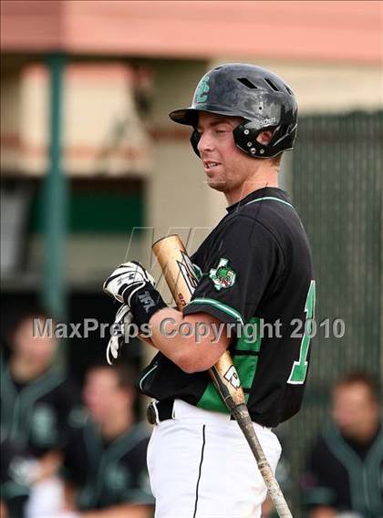 Thumbnail 3 in Marcus vs Carroll photogallery.