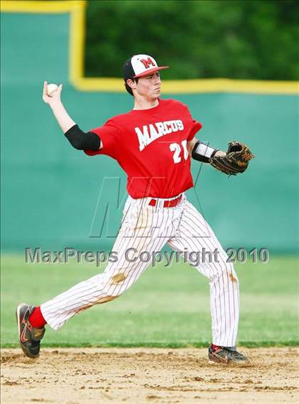 Thumbnail 2 in Marcus vs Carroll photogallery.
