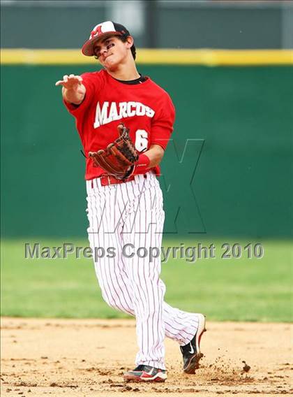 Thumbnail 3 in Marcus vs Carroll photogallery.