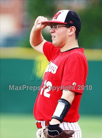 Thumbnail 1 in Marcus vs Carroll photogallery.