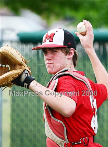 Thumbnail 1 in Marcus vs Carroll photogallery.