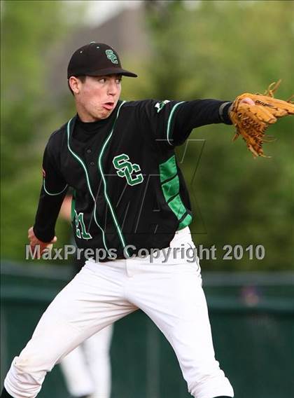 Thumbnail 3 in Marcus vs Carroll photogallery.