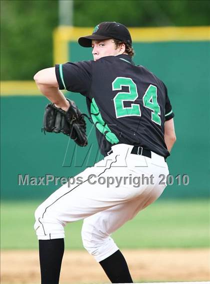 Thumbnail 2 in Marcus vs Carroll photogallery.