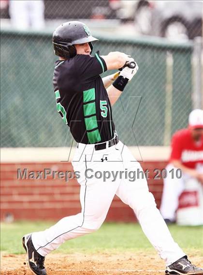 Thumbnail 3 in Marcus vs Carroll photogallery.