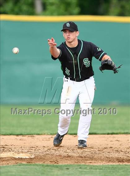 Thumbnail 1 in Marcus vs Carroll photogallery.
