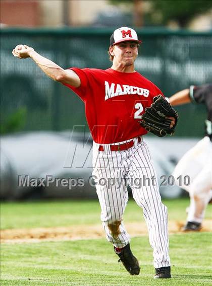 Thumbnail 1 in Marcus vs Carroll photogallery.