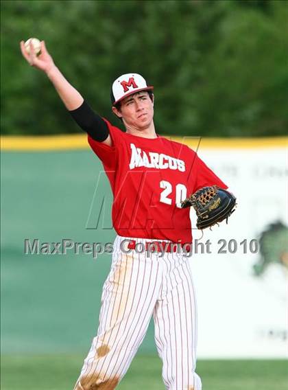 Thumbnail 1 in Marcus vs Carroll photogallery.