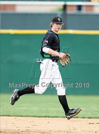 Thumbnail 2 in Marcus vs Carroll photogallery.