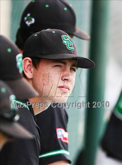 Thumbnail 1 in Marcus vs Carroll photogallery.
