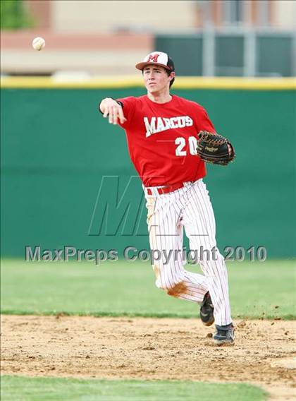 Thumbnail 3 in Marcus vs Carroll photogallery.