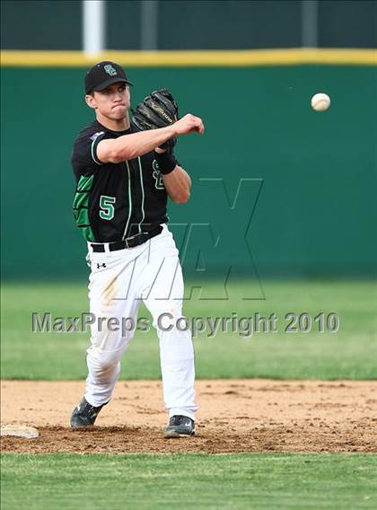 Thumbnail 2 in Marcus vs Carroll photogallery.