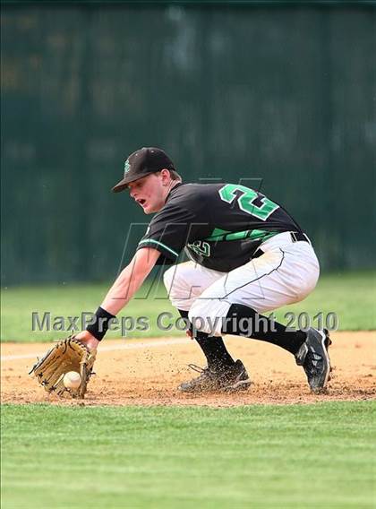 Thumbnail 2 in Marcus vs Carroll photogallery.