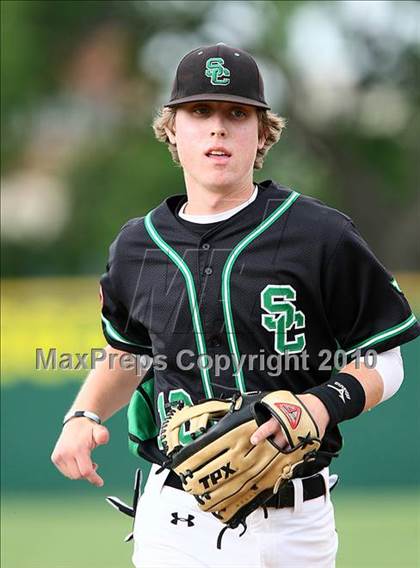 Thumbnail 1 in Marcus vs Carroll photogallery.