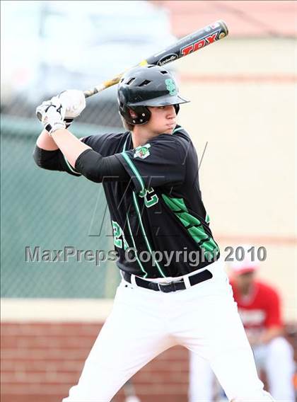 Thumbnail 2 in Marcus vs Carroll photogallery.