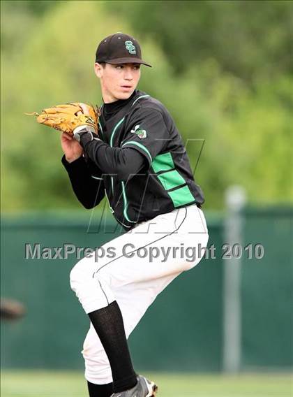 Thumbnail 2 in Marcus vs Carroll photogallery.