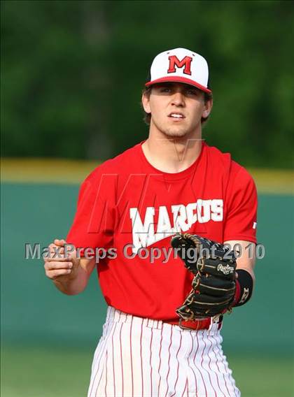 Thumbnail 2 in Marcus vs Carroll photogallery.