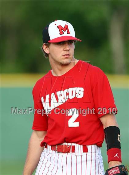 Thumbnail 1 in Marcus vs Carroll photogallery.