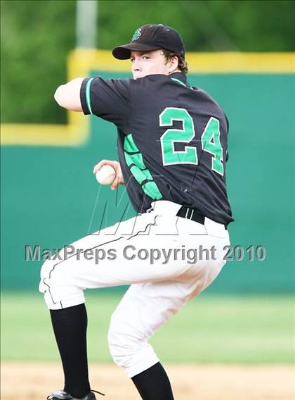Thumbnail 1 in Marcus vs Carroll photogallery.