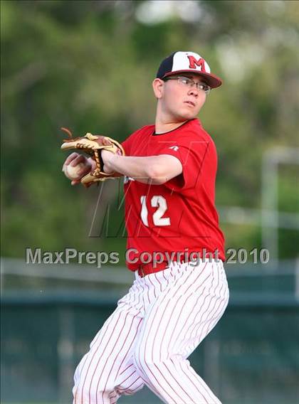 Thumbnail 2 in Marcus vs Carroll photogallery.