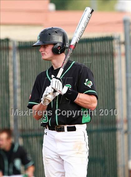 Thumbnail 1 in Marcus vs Carroll photogallery.