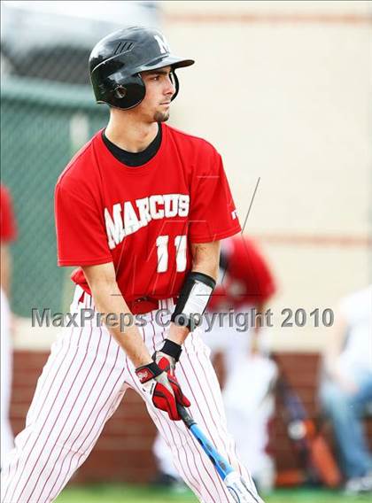 Thumbnail 2 in Marcus vs Carroll photogallery.