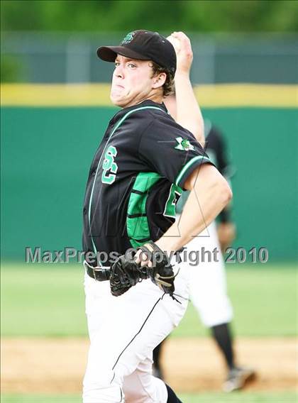 Thumbnail 2 in Marcus vs Carroll photogallery.
