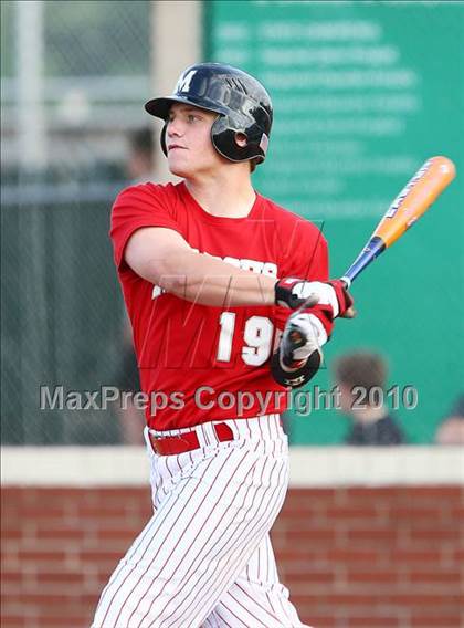 Thumbnail 3 in Marcus vs Carroll photogallery.