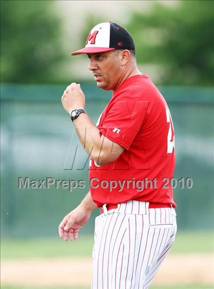 Thumbnail 1 in Marcus vs Carroll photogallery.