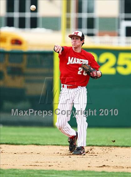 Thumbnail 3 in Marcus vs Carroll photogallery.