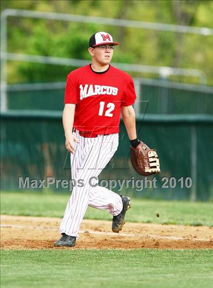 Thumbnail 3 in Marcus vs Carroll photogallery.