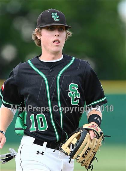 Thumbnail 1 in Marcus vs Carroll photogallery.