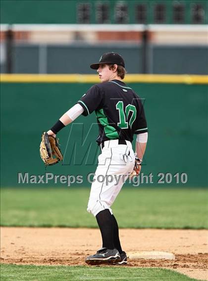 Thumbnail 2 in Marcus vs Carroll photogallery.