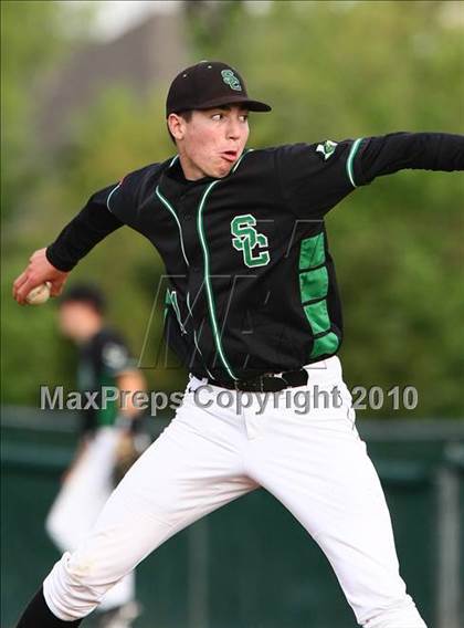 Thumbnail 1 in Marcus vs Carroll photogallery.