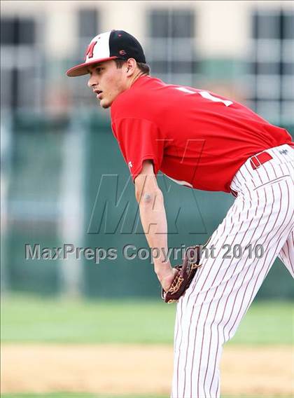 Thumbnail 3 in Marcus vs Carroll photogallery.