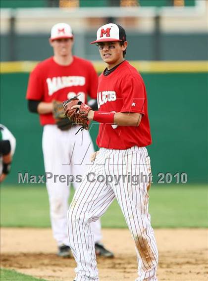 Thumbnail 3 in Marcus vs Carroll photogallery.