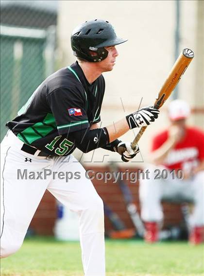 Thumbnail 3 in Marcus vs Carroll photogallery.