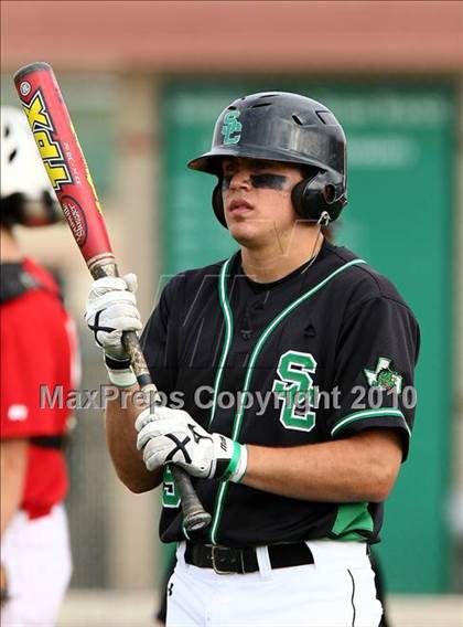 Thumbnail 1 in Marcus vs Carroll photogallery.