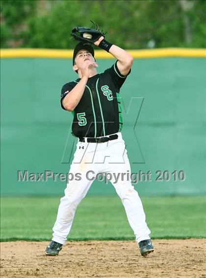 Thumbnail 3 in Marcus vs Carroll photogallery.
