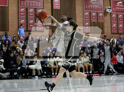Thumbnail 2 in Archbishop Mitty vs. Ontario Christian (Sabrina Ionescu Showcase) photogallery.