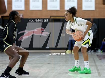 Thumbnail 2 in Archbishop Mitty vs. Ontario Christian (Sabrina Ionescu Showcase) photogallery.
