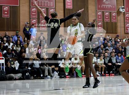 Thumbnail 2 in Archbishop Mitty vs. Ontario Christian (Sabrina Ionescu Showcase) photogallery.