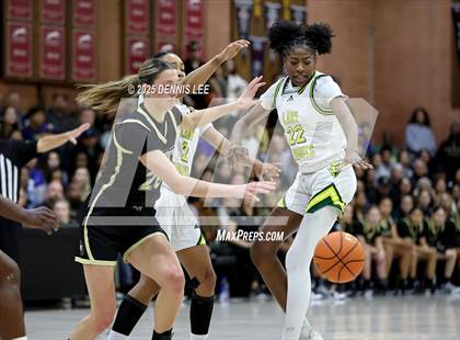Thumbnail 3 in Archbishop Mitty vs. Ontario Christian (Sabrina Ionescu Showcase) photogallery.