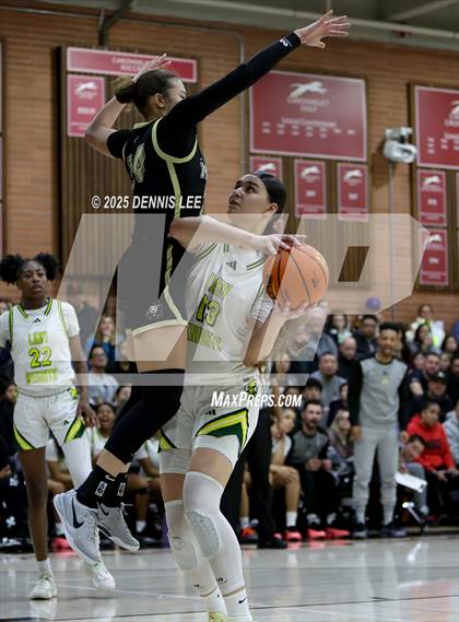 Thumbnail 3 in Archbishop Mitty vs. Ontario Christian (Sabrina Ionescu Showcase) photogallery.