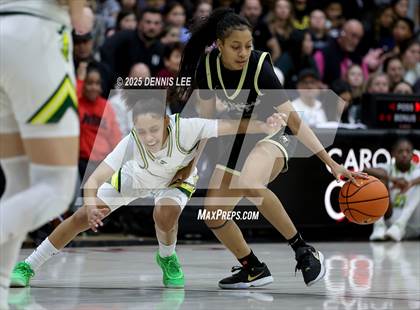 Thumbnail 2 in Archbishop Mitty vs. Ontario Christian (Sabrina Ionescu Showcase) photogallery.