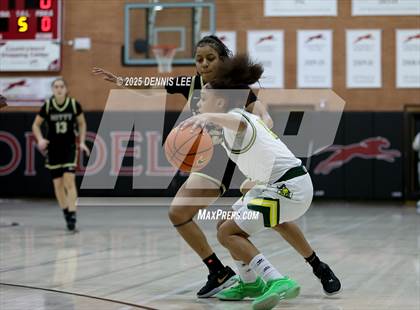 Thumbnail 1 in Archbishop Mitty vs. Ontario Christian (Sabrina Ionescu Showcase) photogallery.